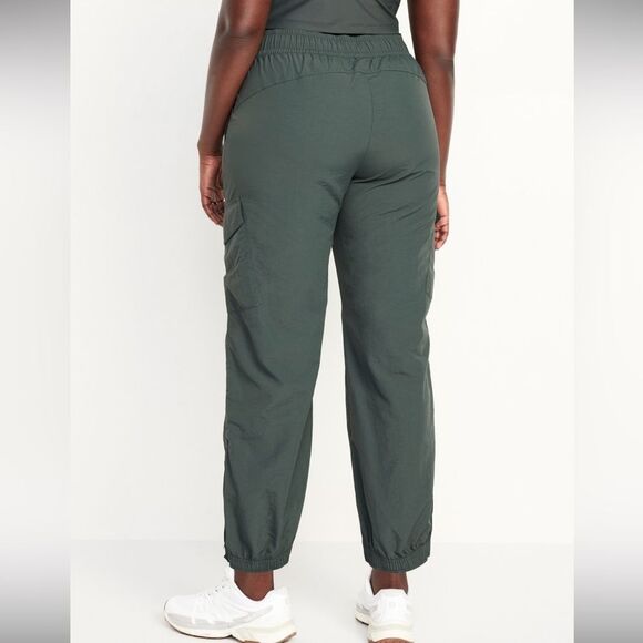 NWT- Old Navy  L tall. High Waist Ankle Zip Cargo Jogger - Picture 2 of 11